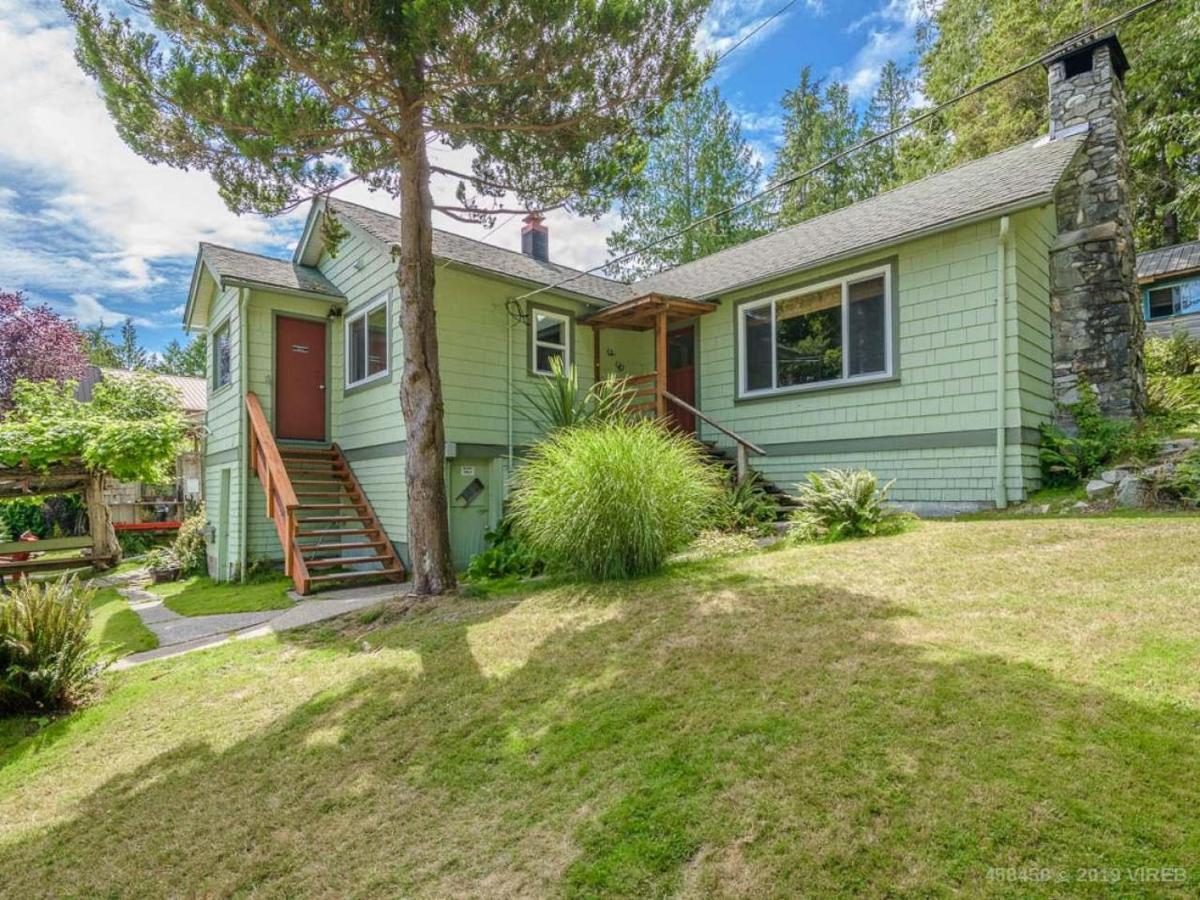 Woods End Landing Hotel Bamfield ภายนอก รูปภาพ
