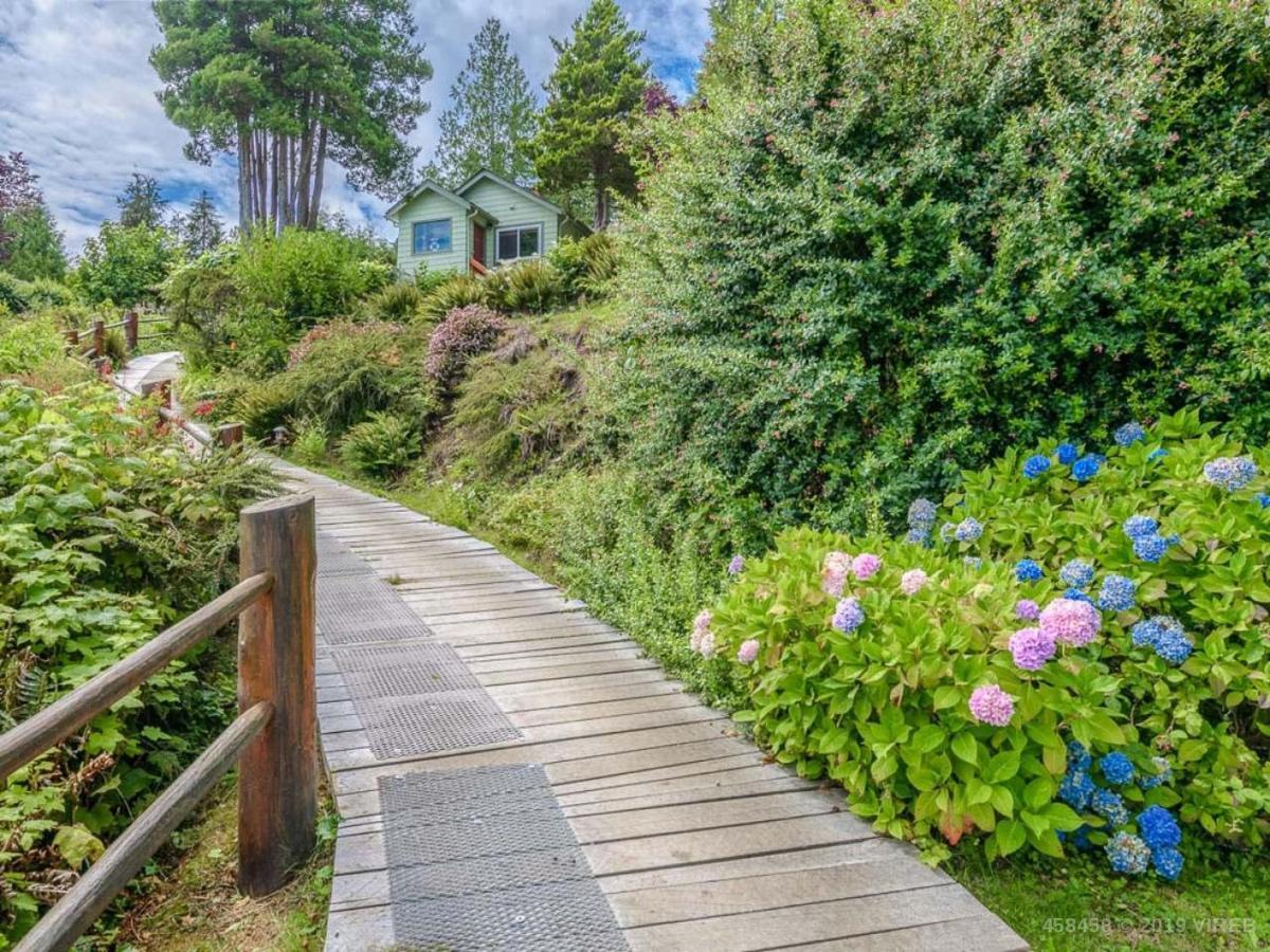 Woods End Landing Hotel Bamfield ภายนอก รูปภาพ