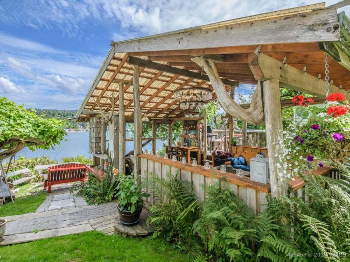 Woods End Landing Hotel Bamfield ภายนอก รูปภาพ